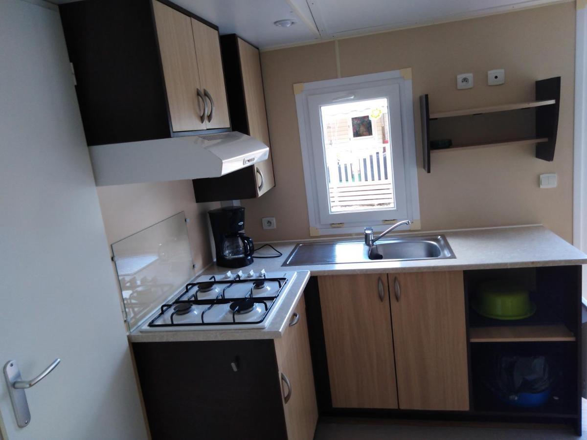 Mobil Home - Tv - Camping '4 Etoiles' - Vic-La-Gardiole - 003 Dış mekan fotoğraf
